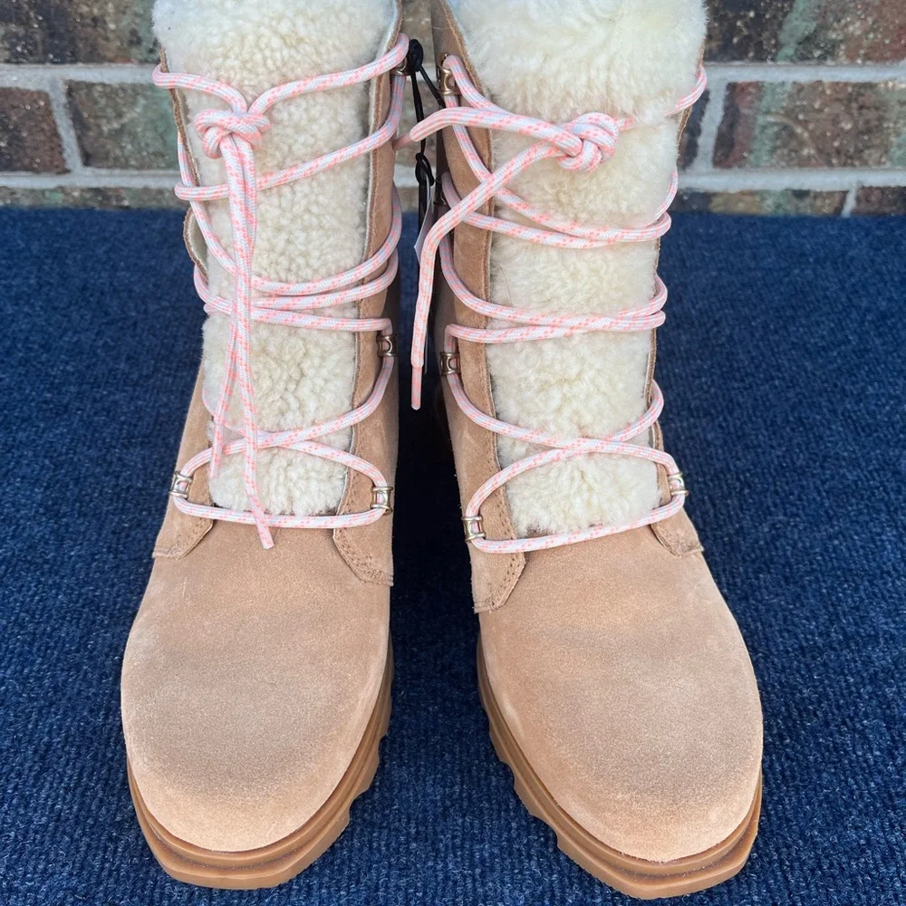 Women's Sorel Size 11 Joan of Arctic Snow Boots Lamb Wool Lining New no box - Picture 3 of 16